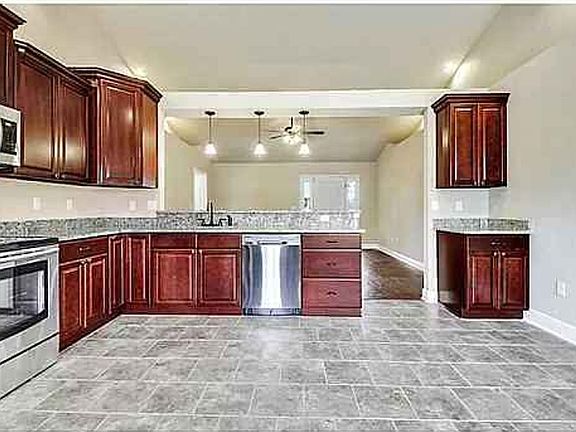 4th image of 21619 Briar Cliff Dr