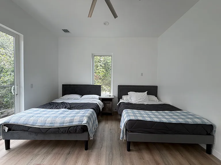 503 Kenniston Dr #7 — Photo 4