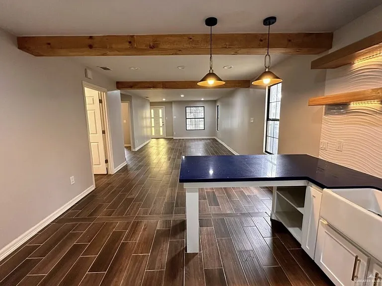 1212 W Maple Ave — Photo 10