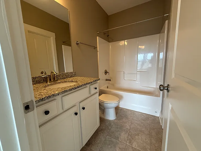 2812 Americus Dr — Photo 17