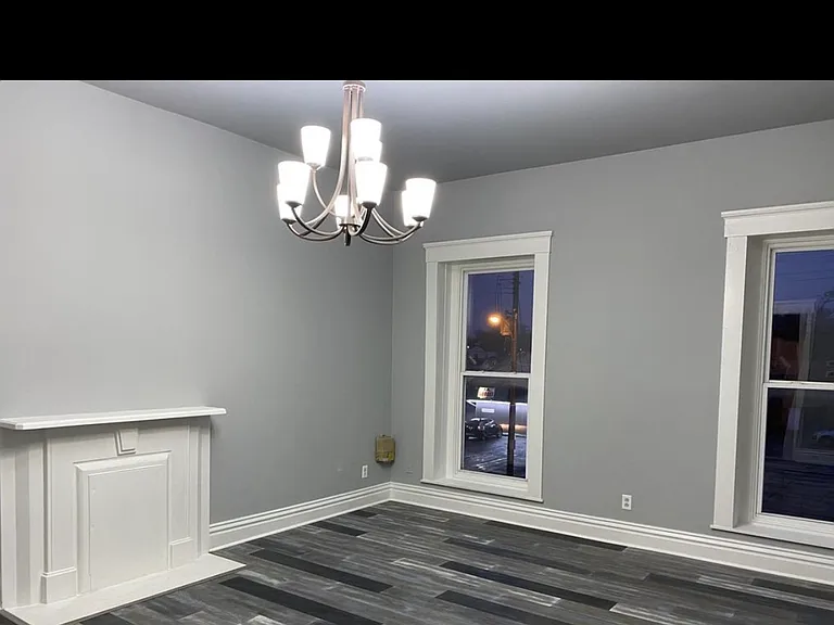 1214 Logan St — Photo 11