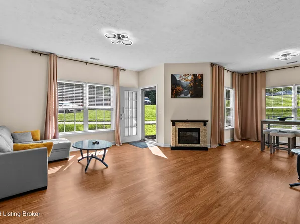 7315 Saint Andrews Woods Cir Unit 103, Louisville, KY 40214