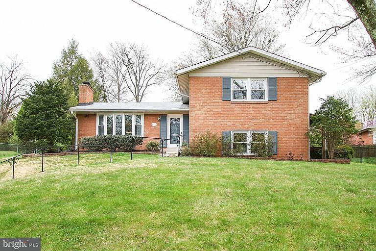 1st image of 6741 Fern Ln