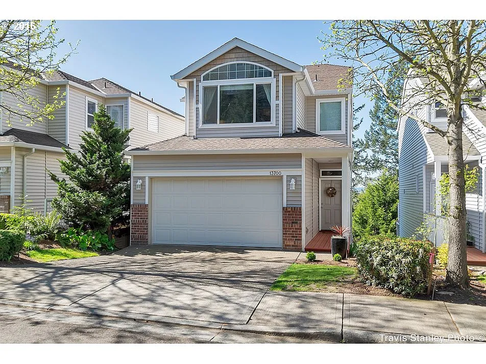 13700 SW Willow Top Ln photo 1