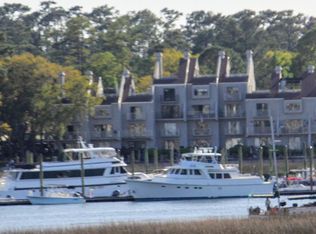 90 Helmsman Way APT 204, Hilton Head Island, SC 29928