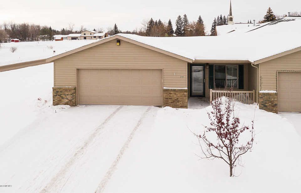 1st image of 243 Stone Creek Dr