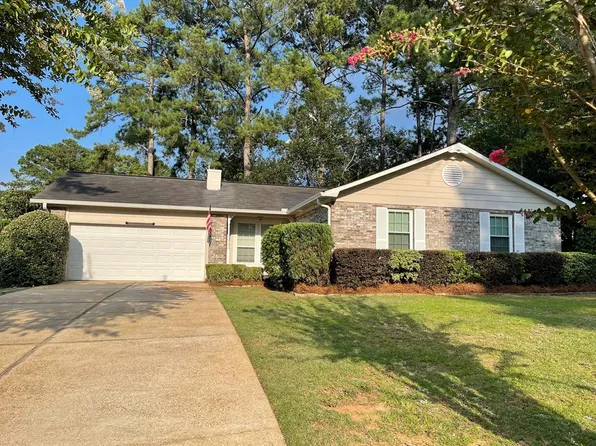 108 Rochelle Ct, Dothan, AL 36305
