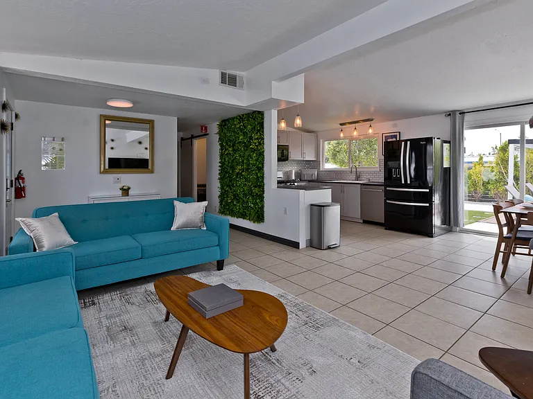 765 W Rosa Parks Rd — Photo 13