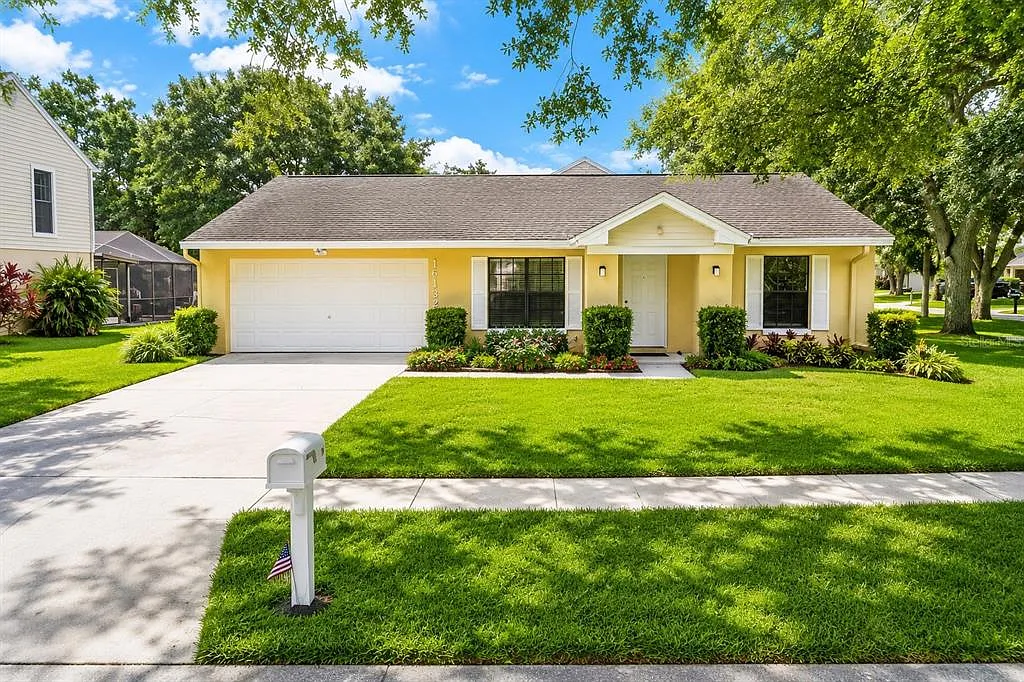 4 bed, 2.0 bath, 1344 sqft, $2,950 — Photo 1