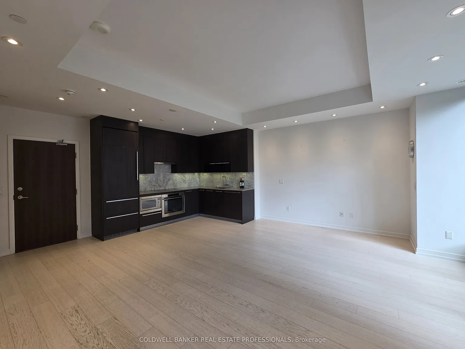 3 bed, $4,000 — Photo 3