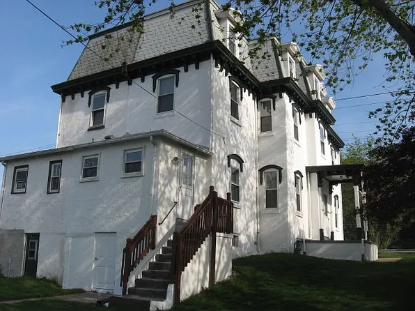 423 W Lancaster Ave, Downingtown, PA 19335