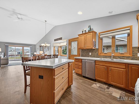 2nd image of 8147 Winding Dr SW