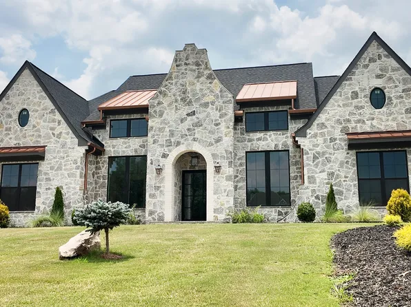 175 Annelise Park Dr, Fayetteville, GA 30214
