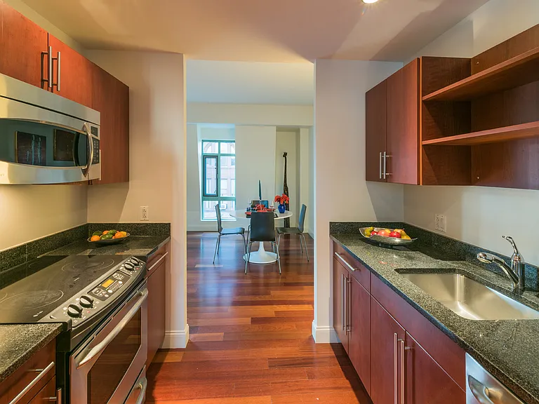20 2nd St #428 — Photo 4