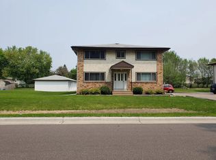 2071 Hillview Rd #2, Saint Paul, MN 55112