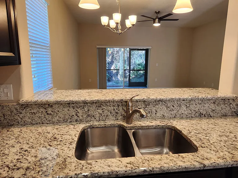 126 Masters Ln — Photo 6