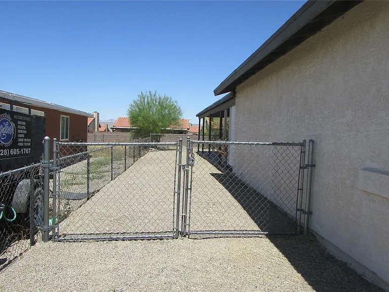 1697 Richardo Ave — Photo 15