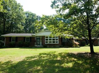 206 Knobview Dr, Lebanon Junction, KY 40150