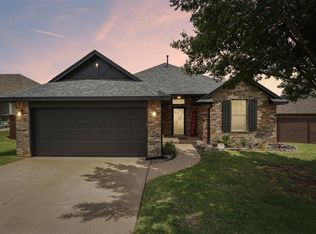 9109 NW 90th Cir, Yukon, OK 73099