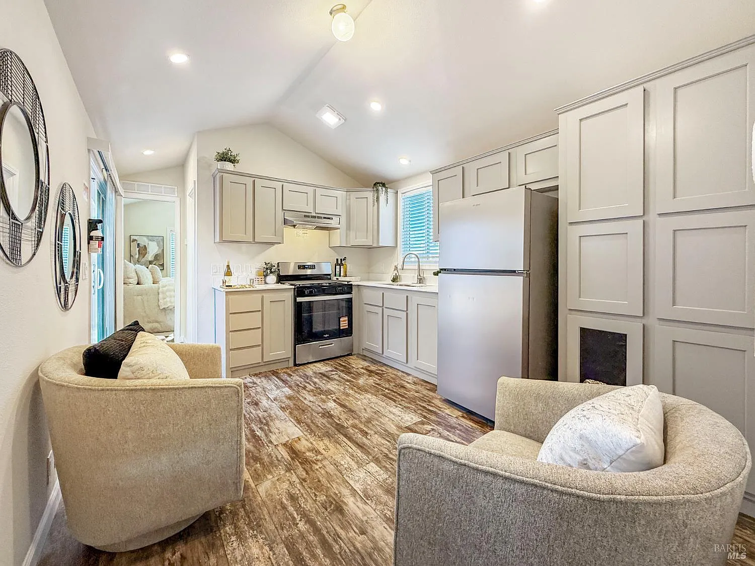 101 Colgan Avenue #3 - Photo 3