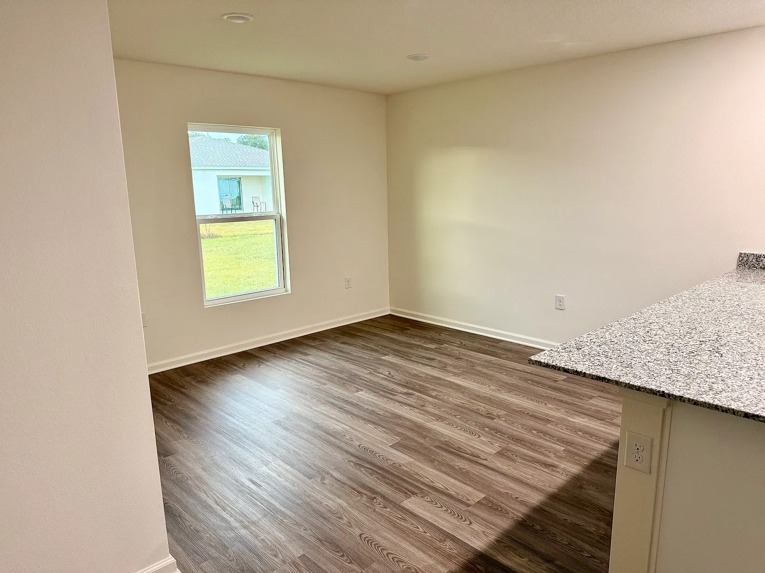 3 bed, 1477 sqft, $1,725 — Photo 4