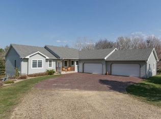 1763 Bear Ridge Ln SE, Rochester, MN 55904