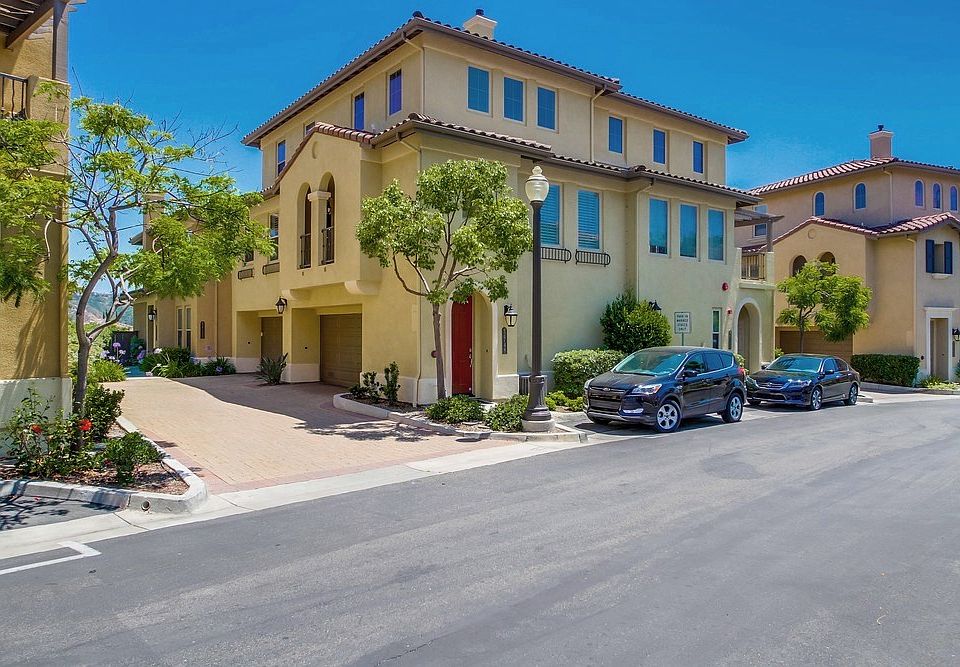1st image of 2748 Piantino Cir