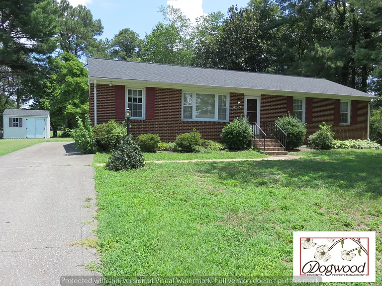 8090 Dunwoody Rd — Photo 2