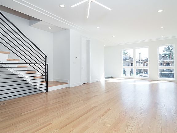 2nd image of 5454 W Leland Ave