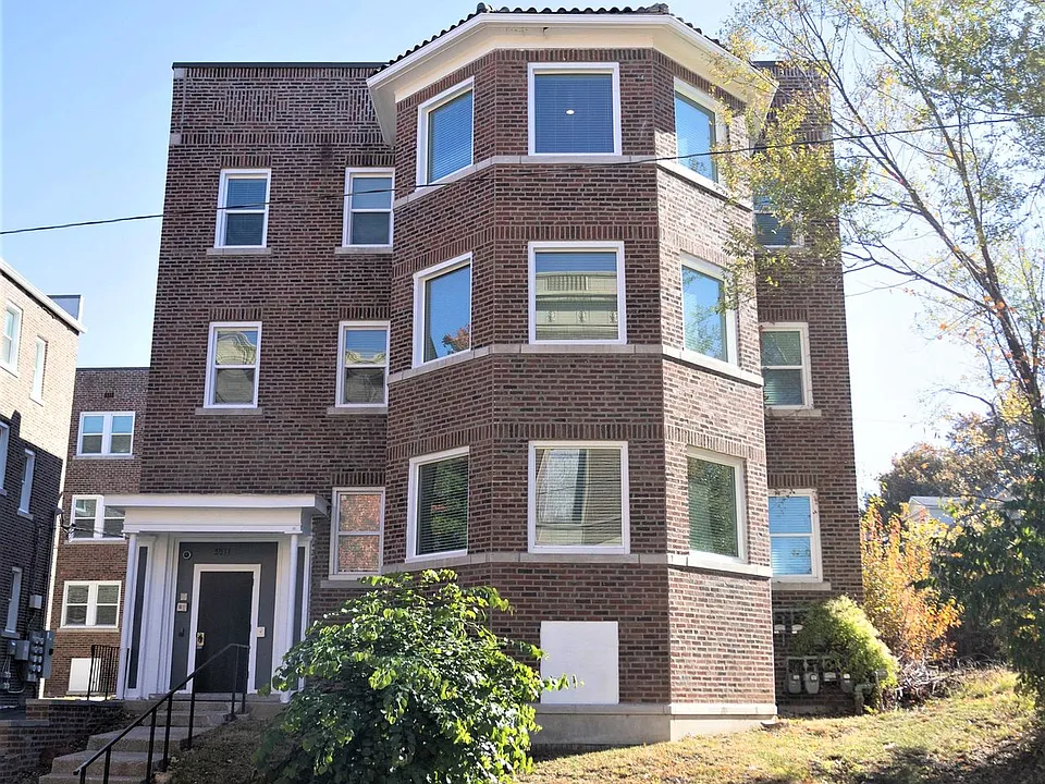 3511 Forest Ave