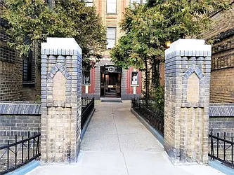 1543 West 1st Street, #D9