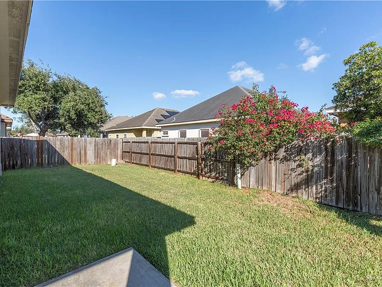 708 S Excalibur St — Photo 15