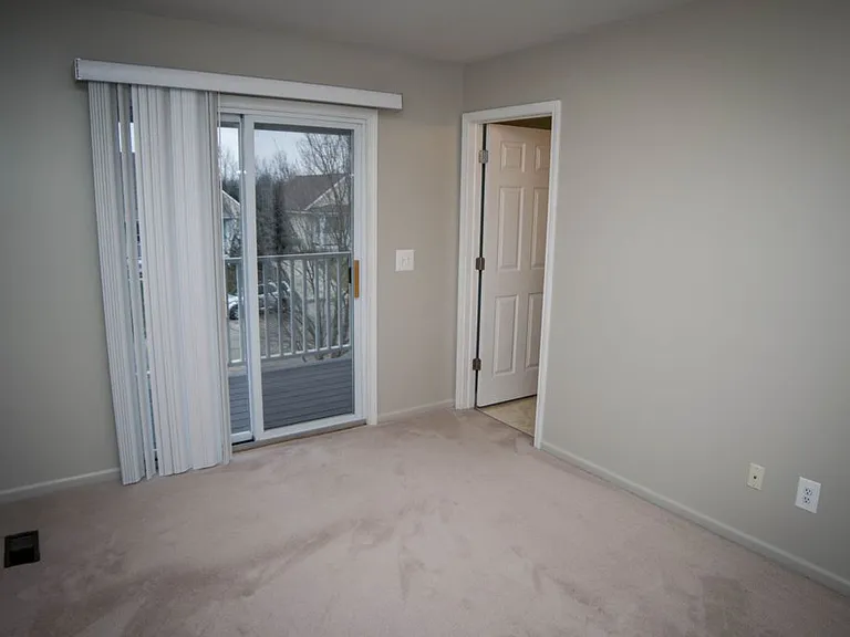 484 Waverly Cmns — Photo 13