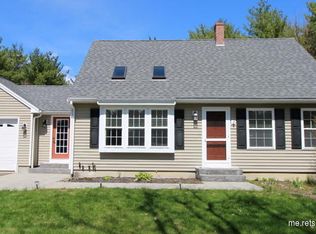 6 Wedgewood Dr, Saco, ME 04072