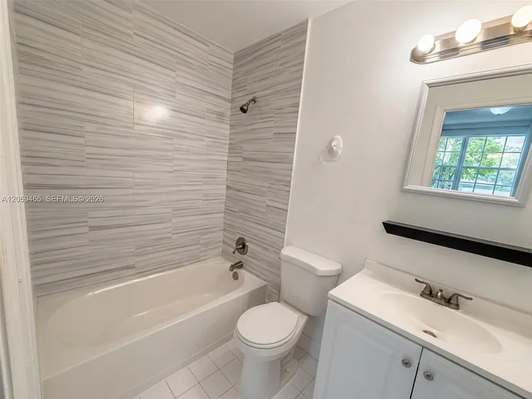 3152 SW 49th St #126 — Photo 8