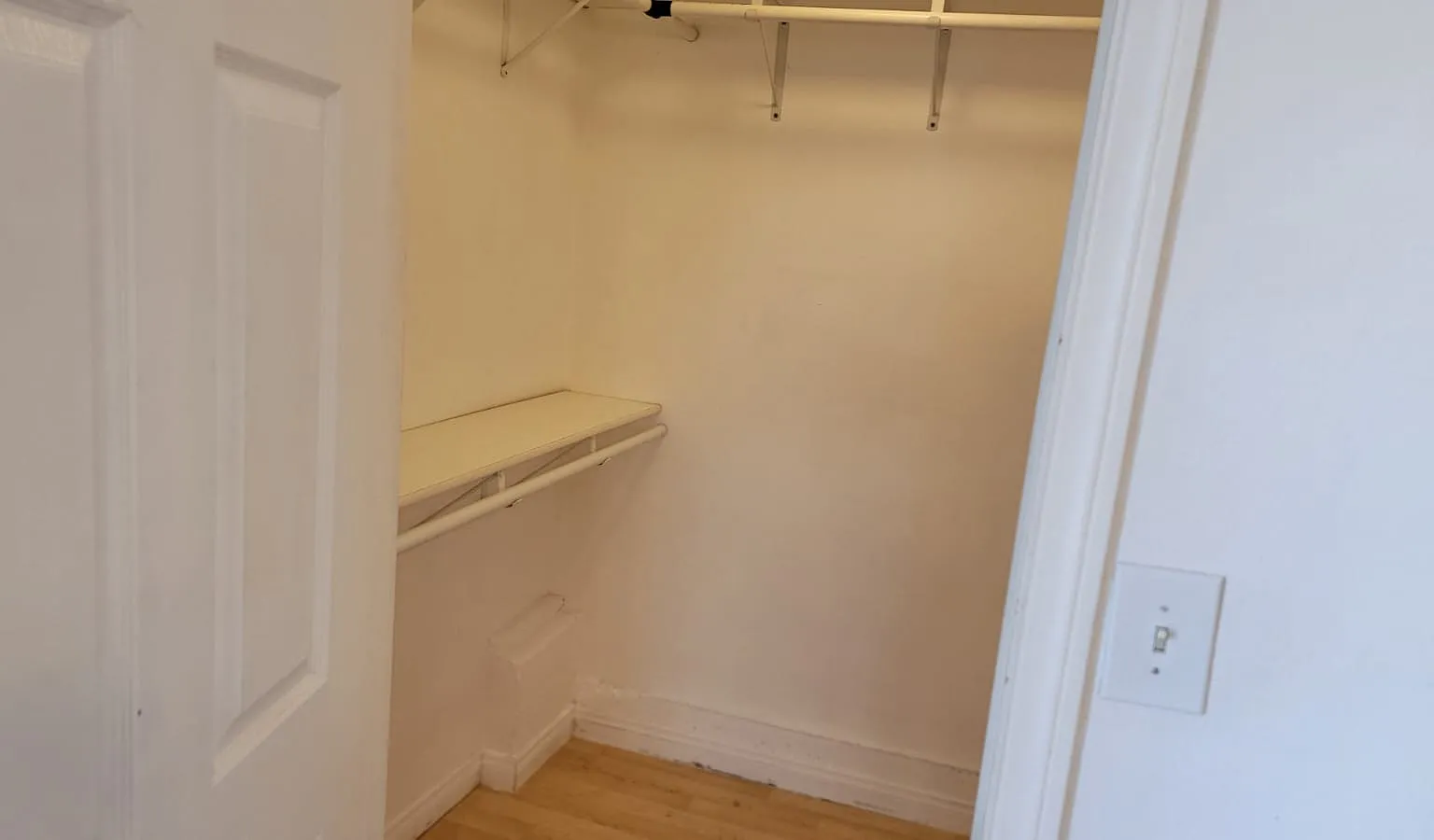 1 bed, 700 sqft, $1,950 — Photo 2