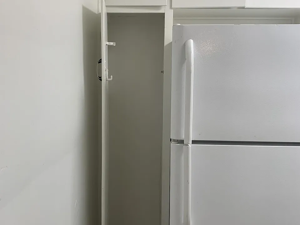 Kitchen storage