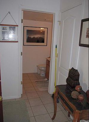 Entry / Laundry / Half Bath