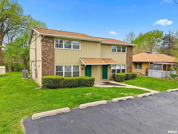 3rd image of 6205-6207 N Northmoor Ct