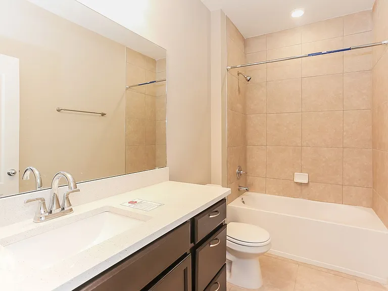 10925 Haws Ln — Photo 14
