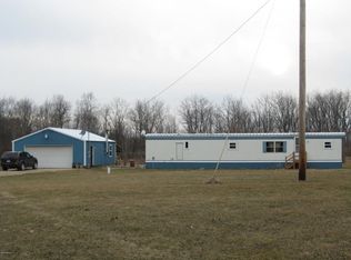 1184 Burbank Rd, Quincy, MI 49082