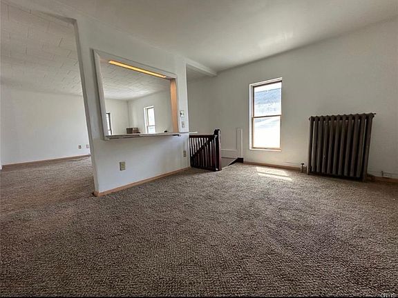 4th image of 104 Franklin St #2