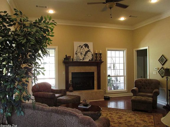 3rd image of 99 Pinnacle Dr