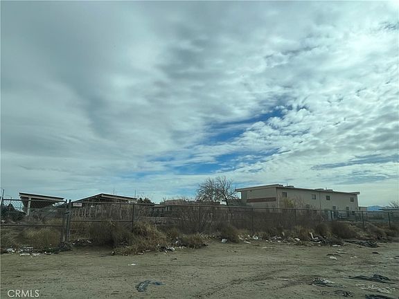 3rd image of 2500 E Avenue J #8-19