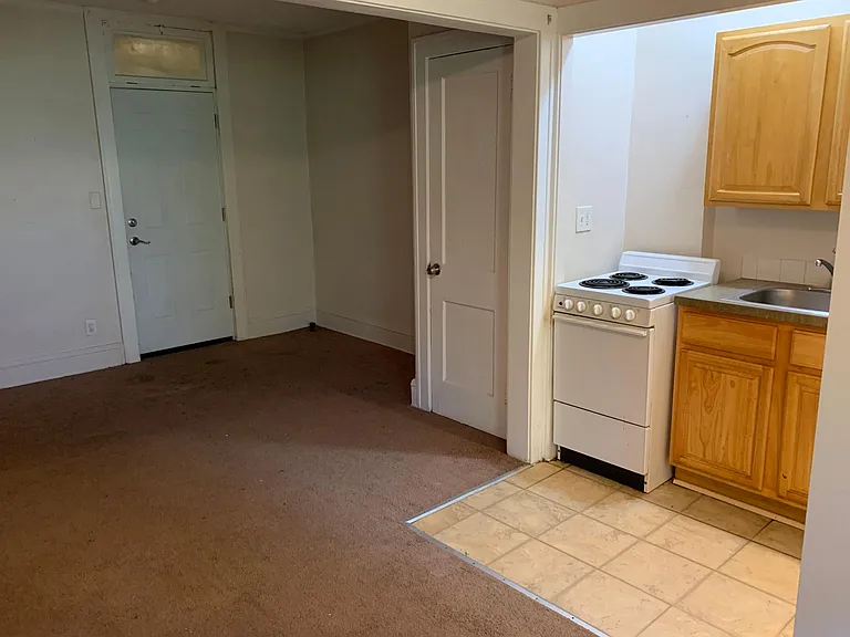2909-4 Mayfield Rd #4 — Photo 5
