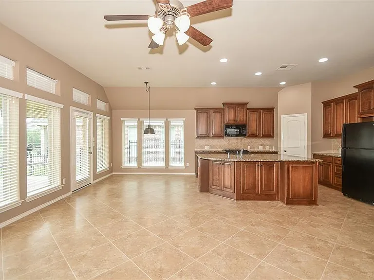 11518 Elizabeth Brook Dr — Photo 8