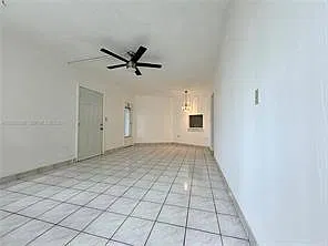 1 bed, 1.0 bath, 590 sqft, $1,600 — Photo 4