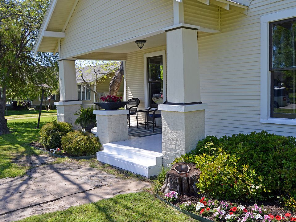 1105 E Marvin Ave, Waxahachie, TX 75165 Zillow