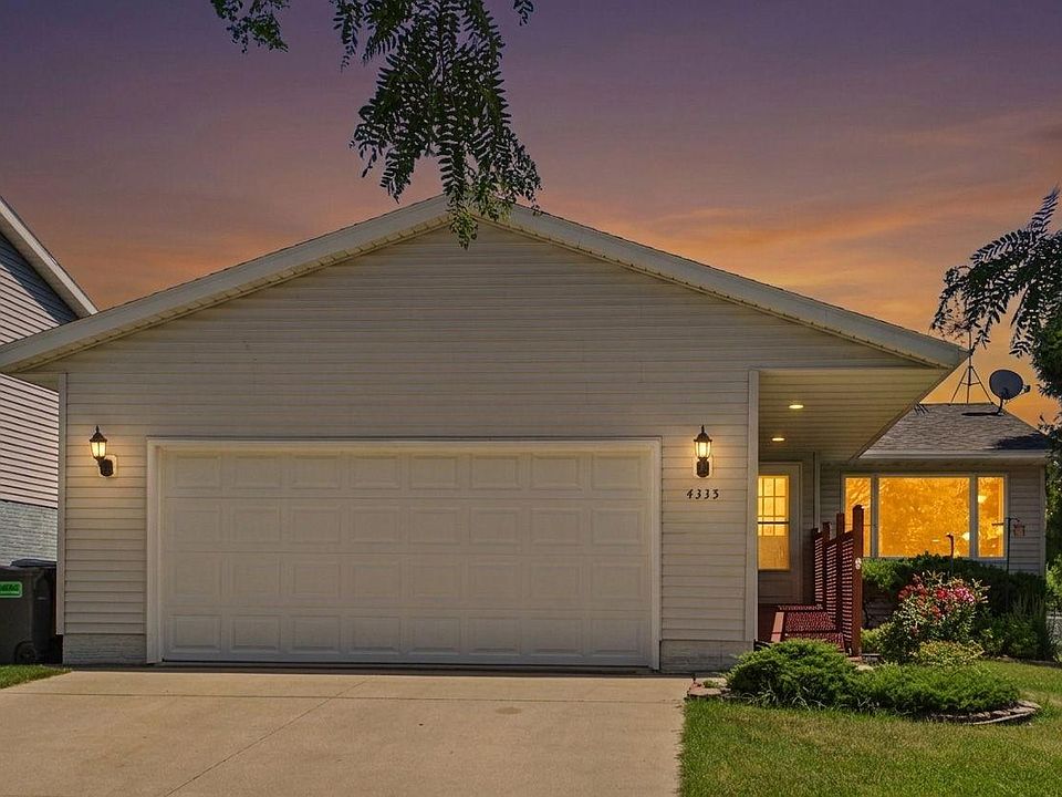 1st image of 4335 Valley Dr NW