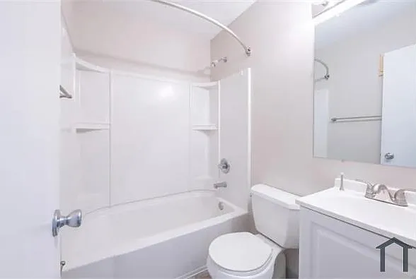 1 bed, 600 sqft, $680 — Photo 2
